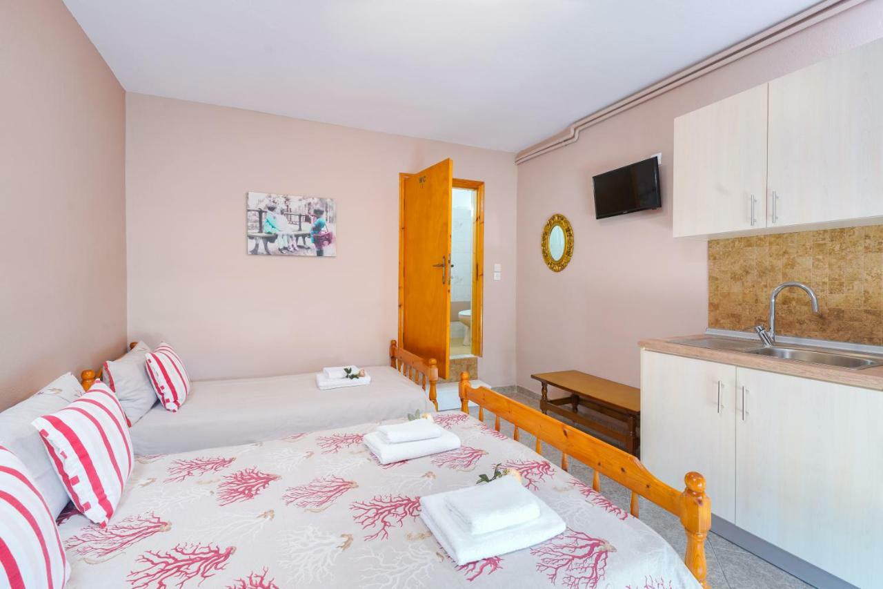 Athanasia Rooms Maries  Exterior foto